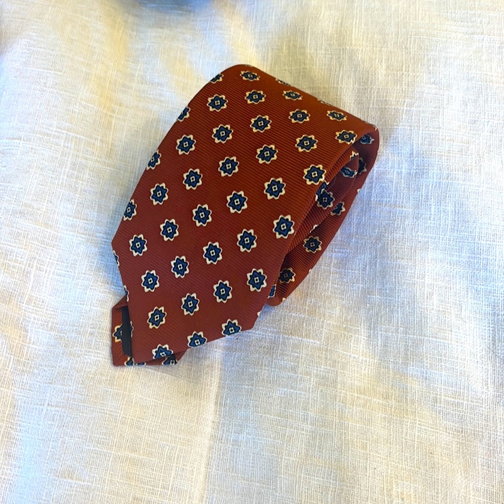 100% silk Brooks Brothers tie.